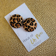 Load image into Gallery viewer, Leopard Button Earring
